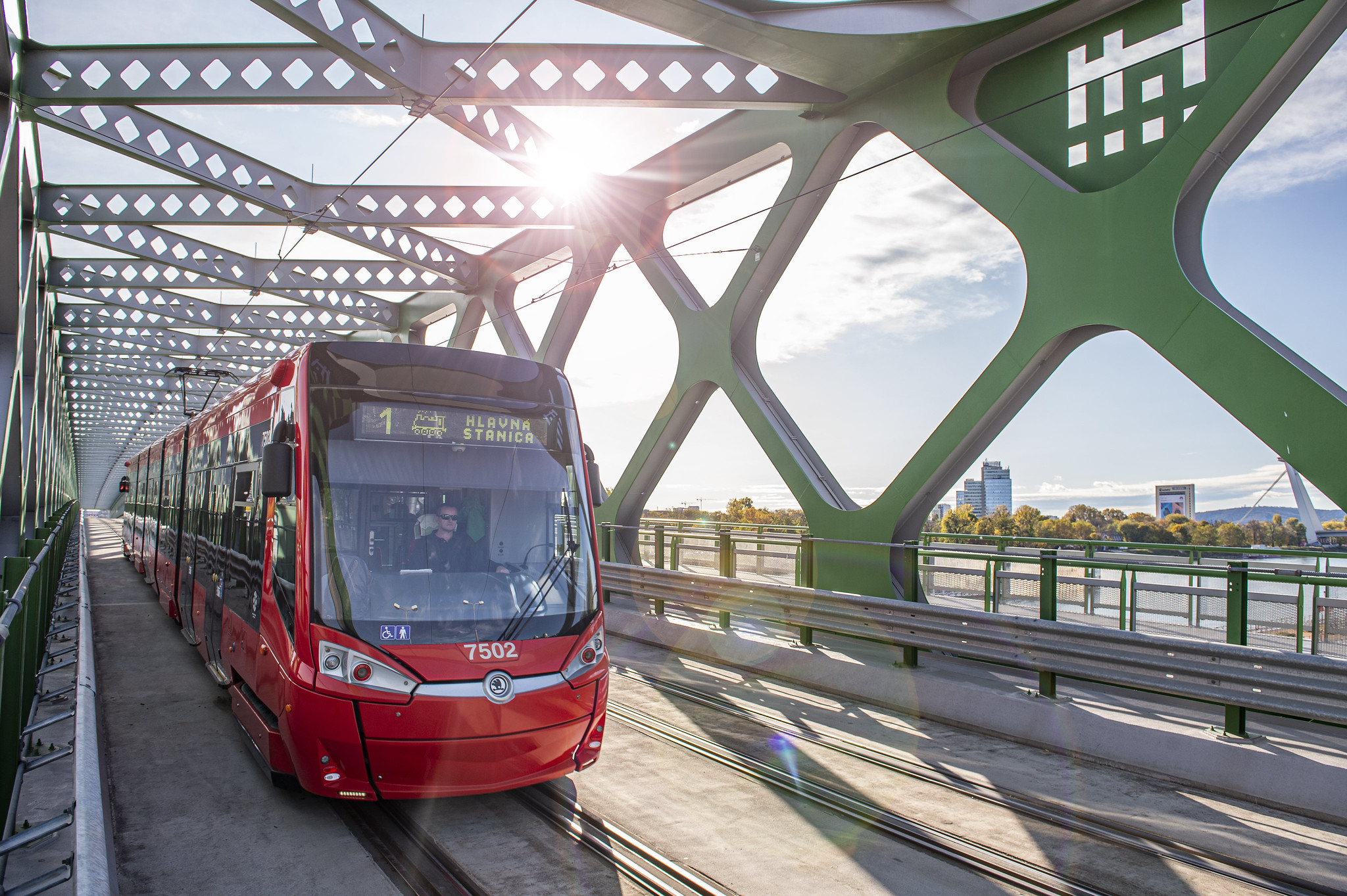 regionalna-autobusova-i-vlakova-doprava-prejde-1.-jula-na-prazdninovy-rezim