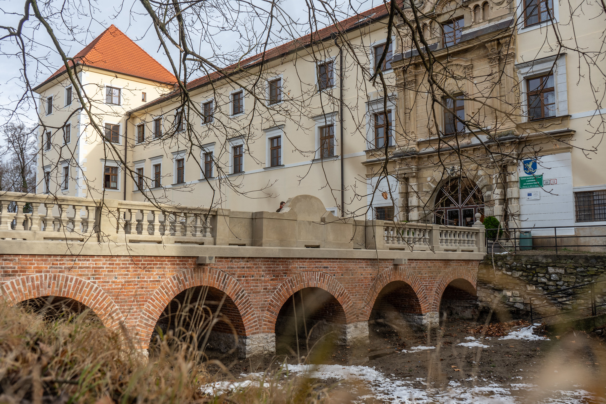 bsk-vyhlasuje-vyberove-konanie-na-obsadenie-pracovnej-pozicie-riaditela/riaditelky-domova-socialnych-sluzieb-a-zariadenia-pre-seniorov-kastiel