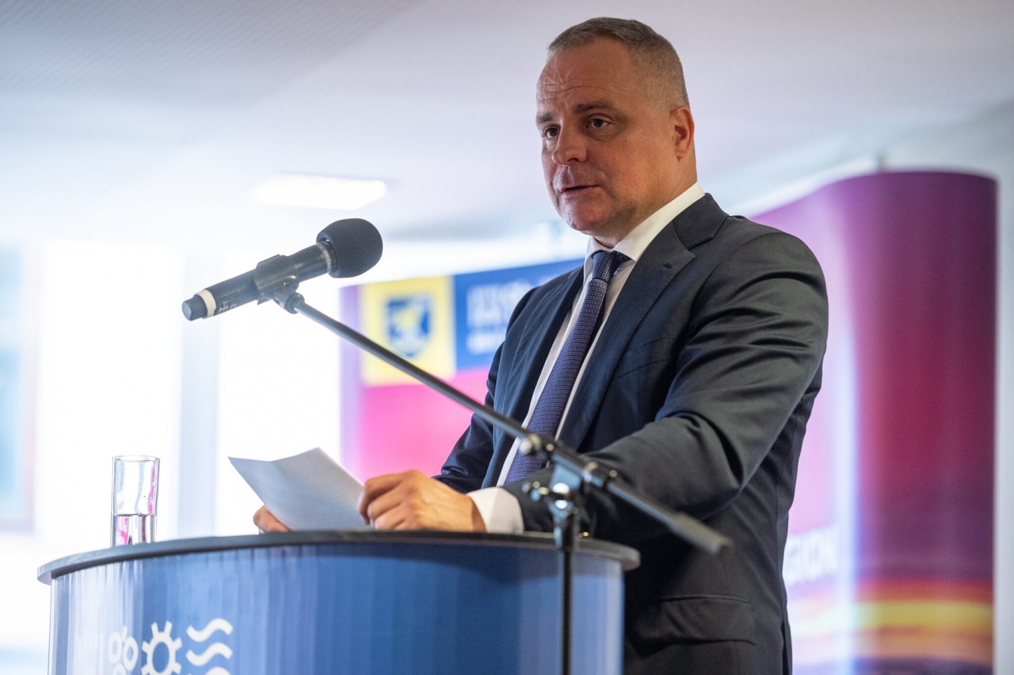 juraj-droba:-neprisli-sme-styri-roky-uradnicit,-ale-nieco-po-sebe-zanechat-(podcast)