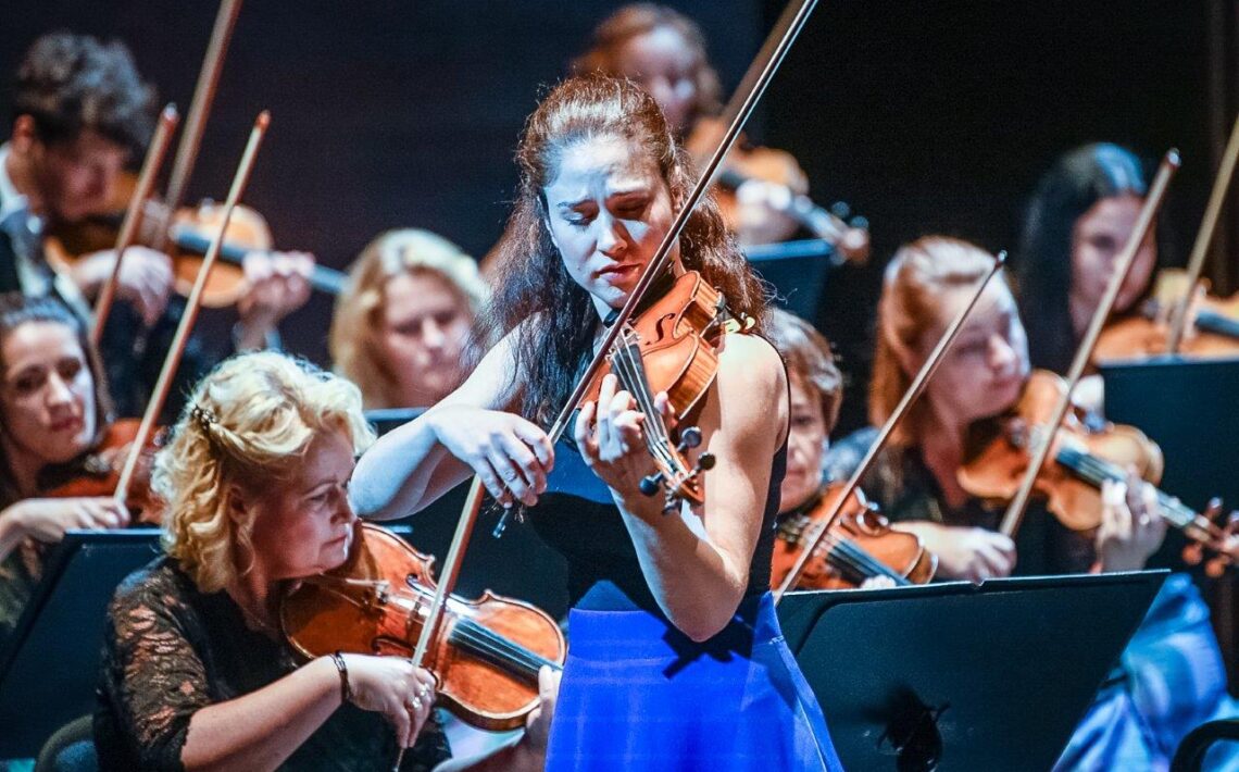 hudba-z-filmov-pianista,-zivot-je-krasny-ci-dennik-anny-frankovej.-pozyvame-vas-na-symfonicky-kinokoncert