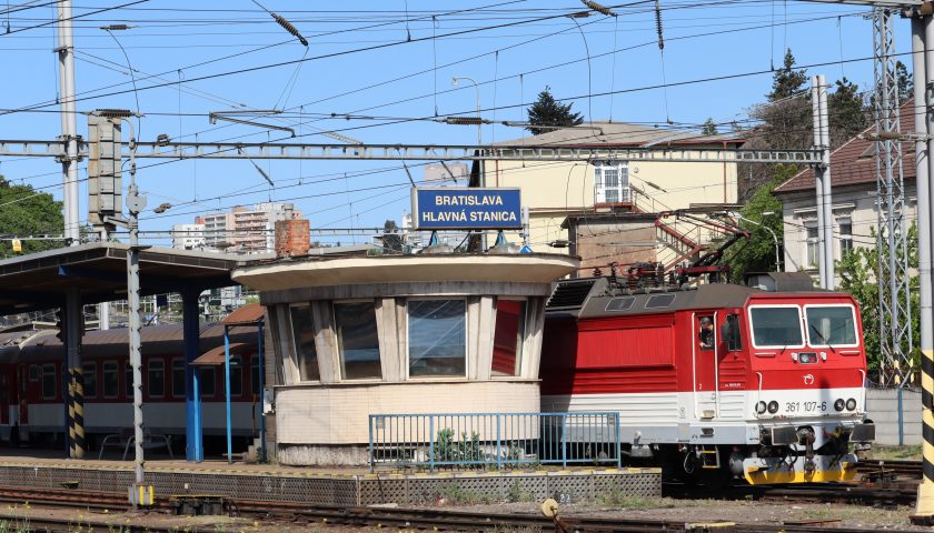 na-bratislavskej-hlavnej-stanici-jazdia-vlaky-obmedzenou-rychlostou