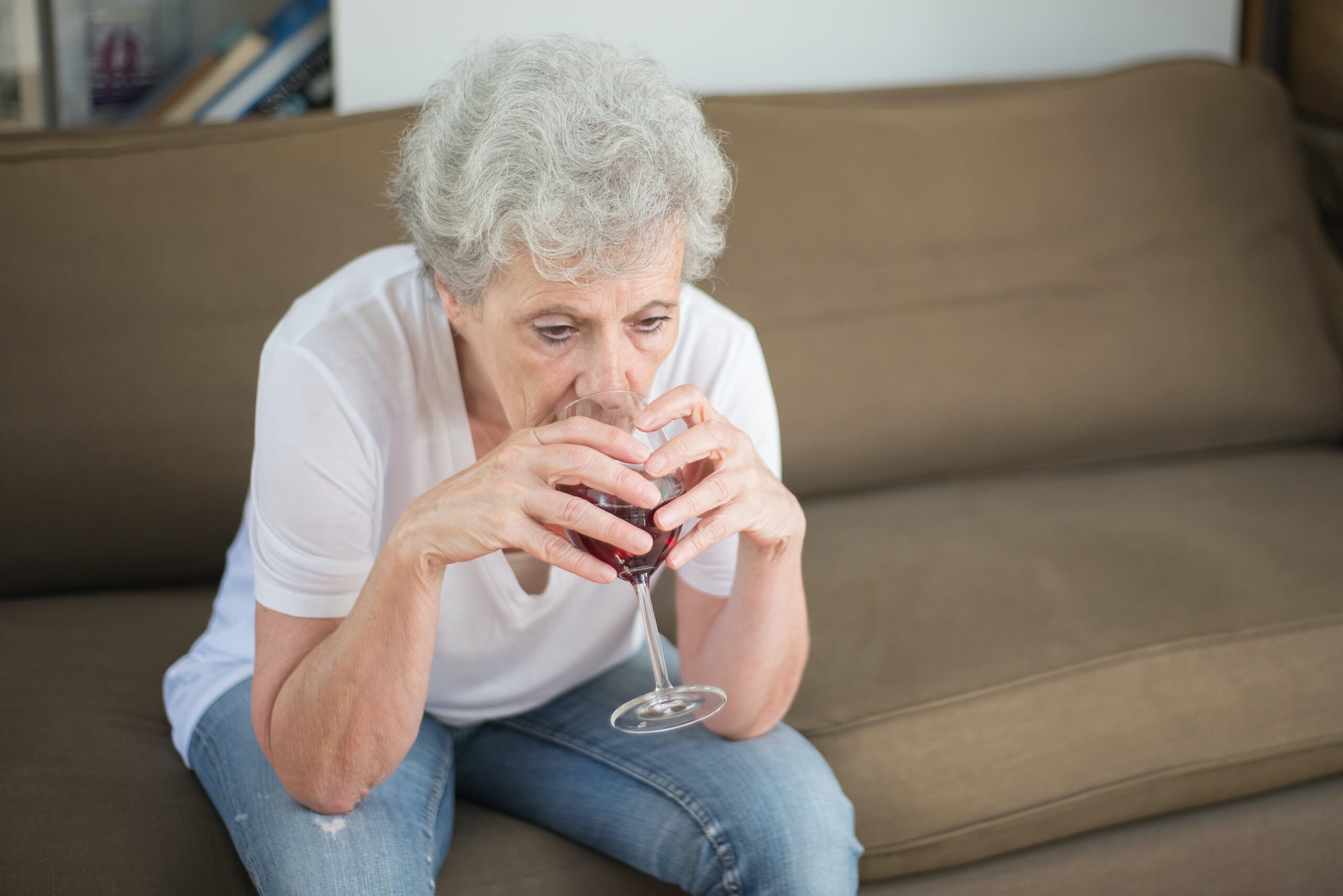 alkohol-moze-u-seniorov-zhorsit-priebeh-primarnych-ochoreni