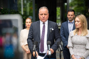 divadlo-arena-caka-zmena-vedenia.-bratislavsky-kraj-chce-dat-institucii-novy-impulz-(reakcia-na-nepravdive-medializovane-informacie)