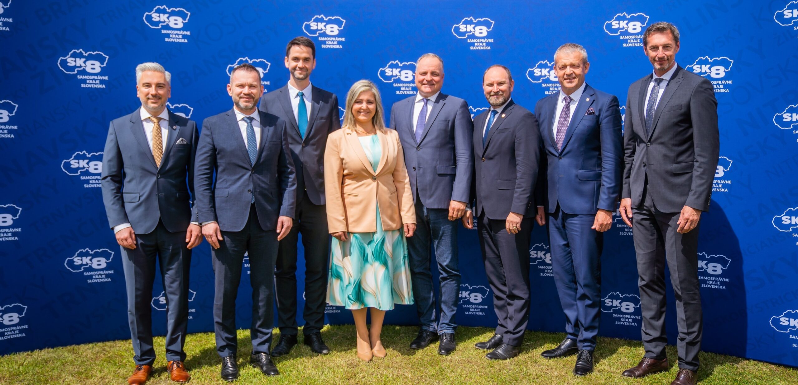kraje-varuju:-vlada-zobrala-200-milionov-eur-z-eurofondov-bez-diskusie.-ohrozene-su-skoly,-cesty-aj-nemocnice