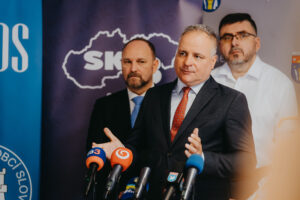 vlada-chce-zobrat-samospravam-200-milionov.-ohrozuje-tak-tisice-projektov-a-sluzby-pre-obcanov