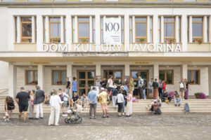 ucastnici-festivalu-kinobus-objavovali-zabudnute-kinosaly