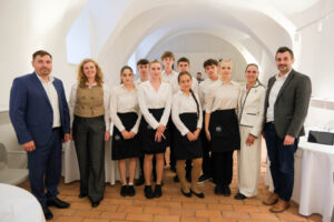 malokarpatsky-salon-vin-2025-–-unikatny-projekt-spajajuci-dva-kraje,-vinarov-a-tradiciu