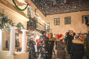 modra-oziva-vianocami:-pridte-sa-inspirovat-do-kastiela!