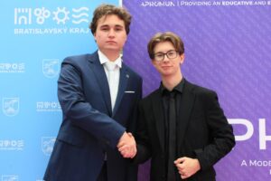 konferencia-apromun-–-ucast-mladych-z-mp-bsk