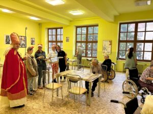 domove-socialnych-sluzieb-a-zariadeni-pre-seniorov-kastiel-opat-zavladla-slavnostna-atmosfera