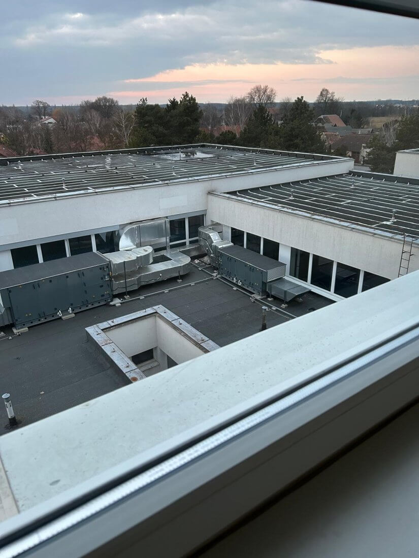 rekonstrukcia-zakladnej-skoly-zahoracka-v-malackach-je-v-plnom-prude