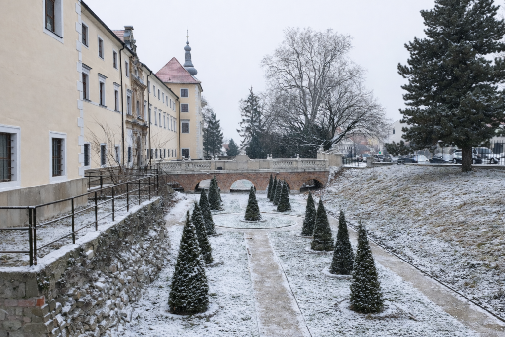 ako-v-rozpravke.-stupavsky-kastielsky-park-pod-snehom