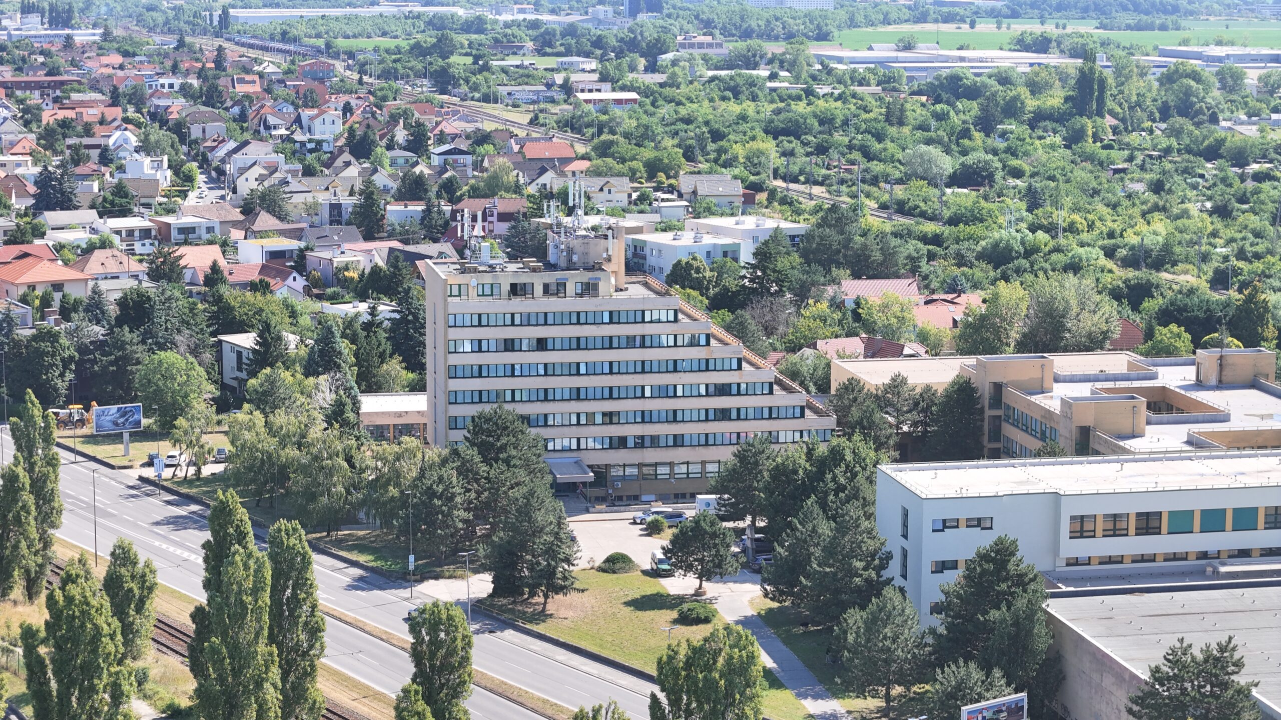 polygraficka-skola-v-raci-sa-meni-na-moderne-centrum-odborneho-vzdelavania