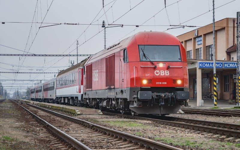 vybrane-vlaky-medzi-bratislavou-petrzalkou-a-viednou-su-ciastocne-nahradene-autobusmi