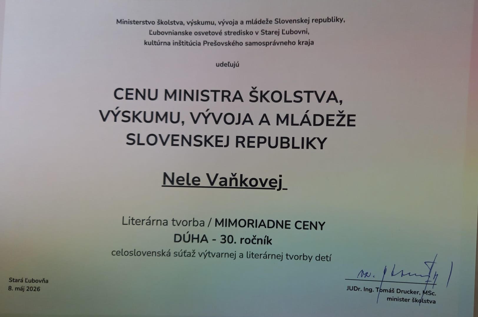 ziacka-zupnej-skoly-nela-vankova-ziskala-cenu-ministra-skolstva-za-literarnu-tvorbu