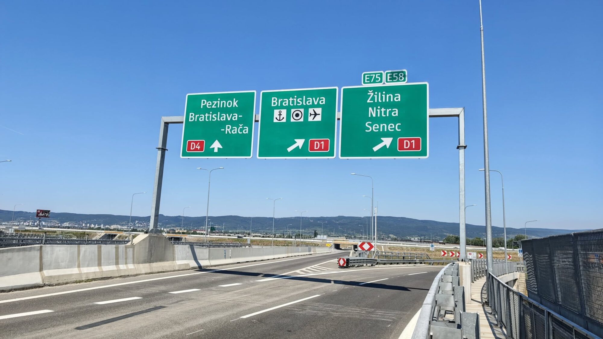 dialnicna-krizovatka-d1×d4-je-dokoncena.-bratislave-ma-vyrazne-odlahcit-dopravu