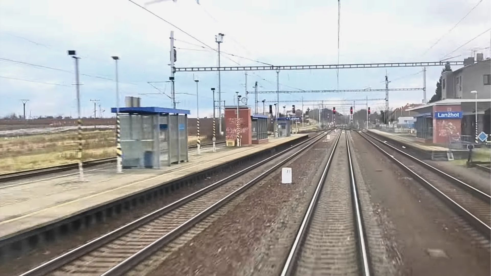 vyluka-na-trati-kuty-–-bratislava:-vybrane-vlaky-linky-s20-pojdu-v-upravenych-casoch