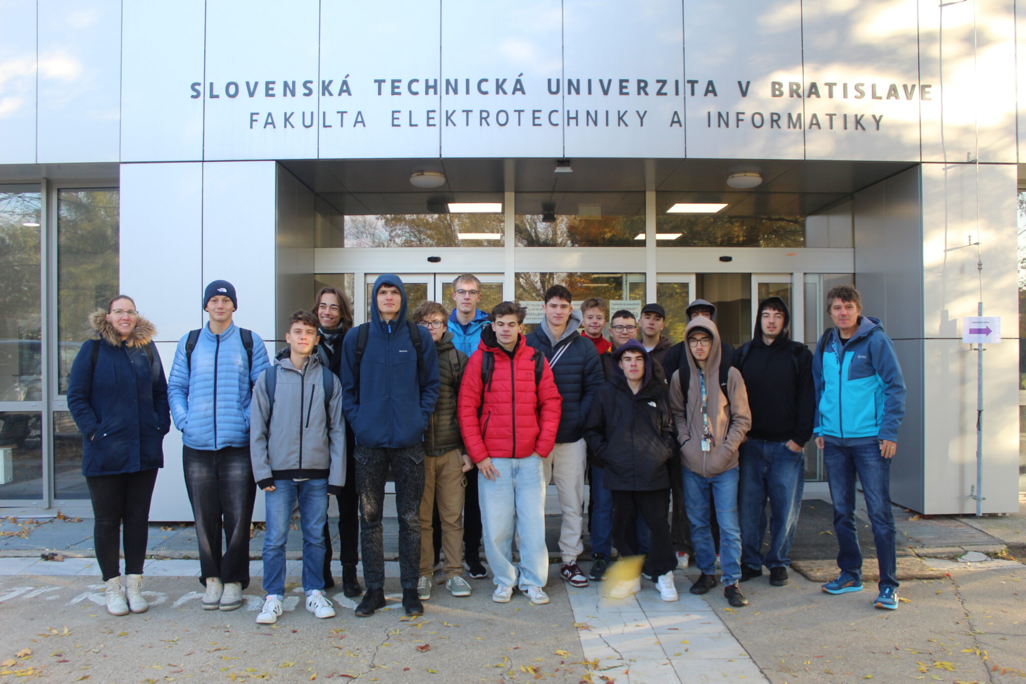 ziaci-strednych-skol-sa-ucia-vedu-a-technologie-priamo-na-univerzitach-a-vo-vyskumnych-pracoviskach